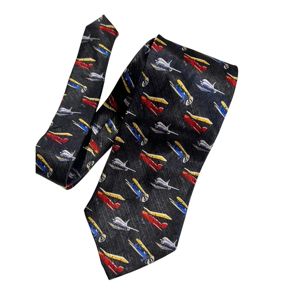 100% Silk Navy Airplane Novelty Tie Boy's 50 inch Length Brand New‎